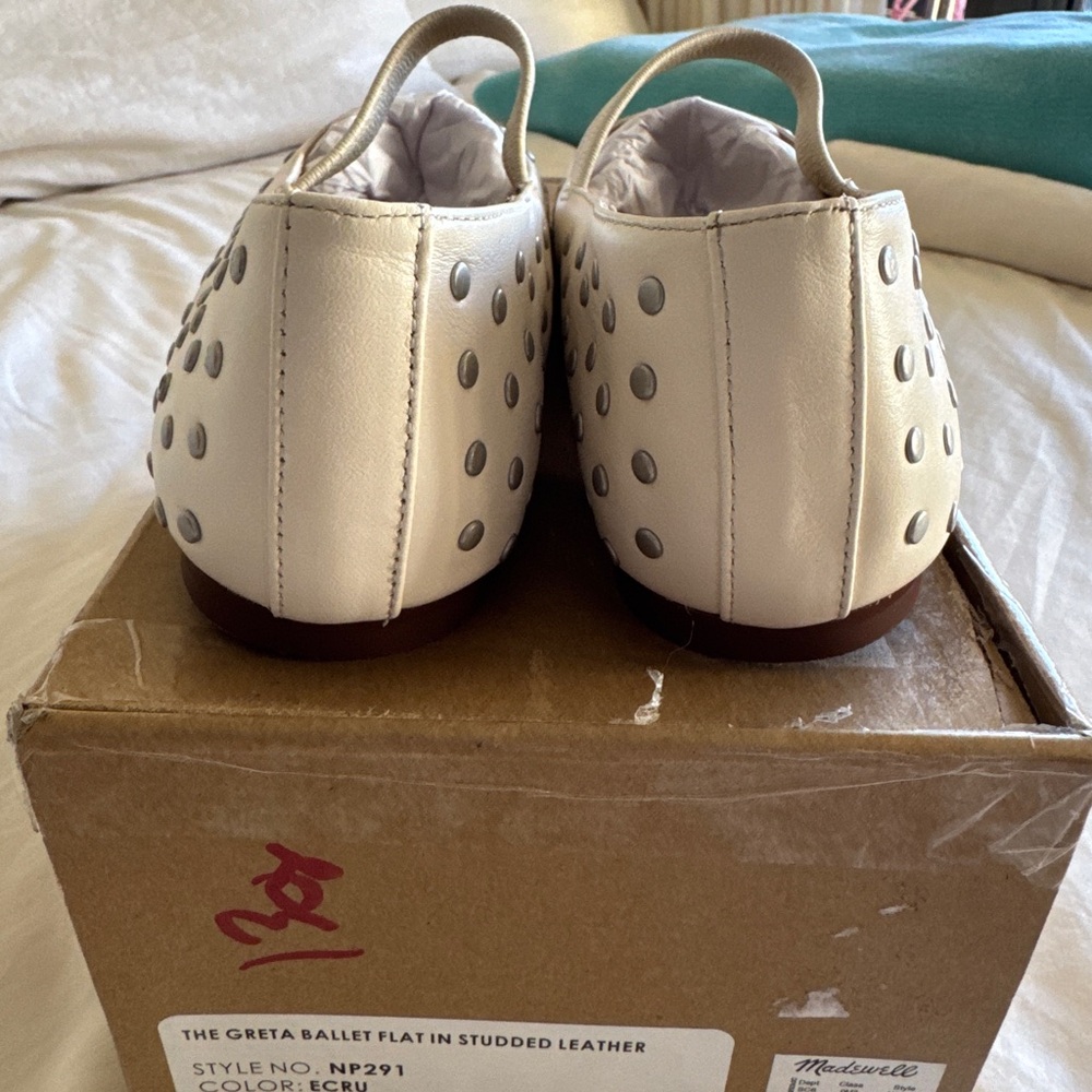 Madewell Leather Greta Studded Ballet Flats in Ecru Size 9.5 - Picture 4 of 8